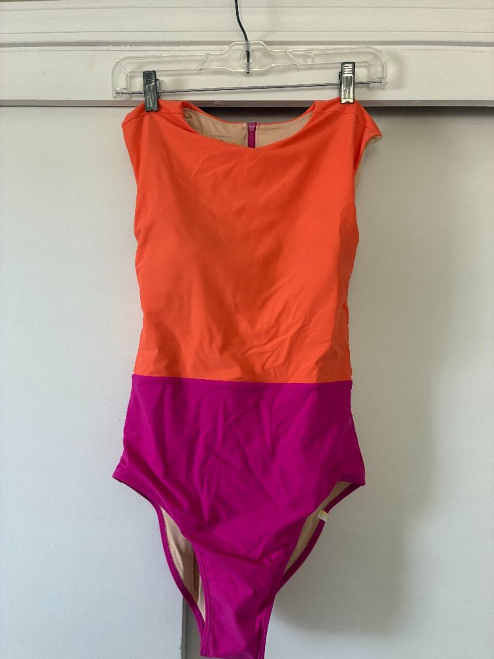 The Surf - Hibiscus & Tangerine